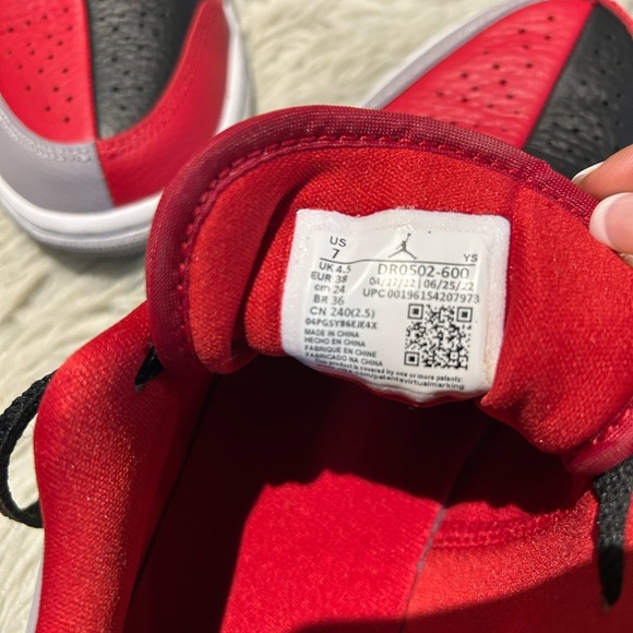 AIR JORDAN 1 LOW SE SPLIT SNEAKERS - Picture 12 of 13